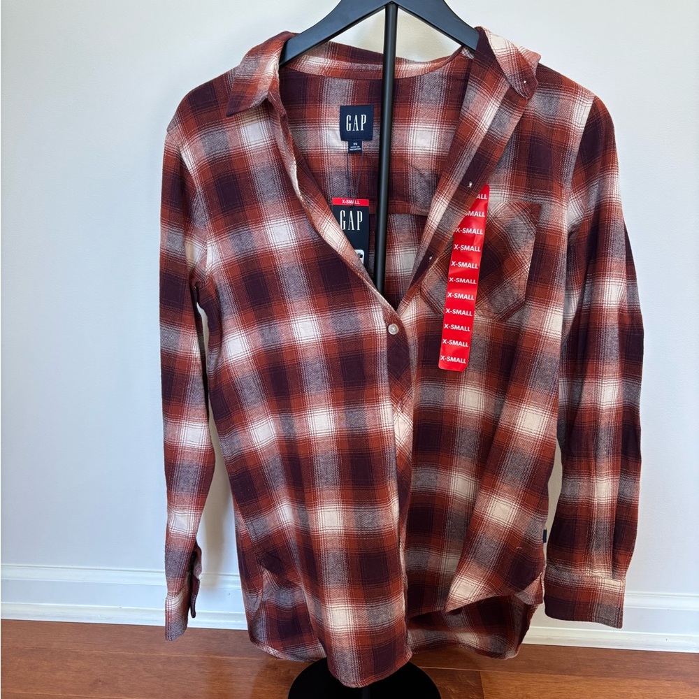 GAP Relaxed Fit Flannel Shirt Red Brown Plaid Women’s XS NWT